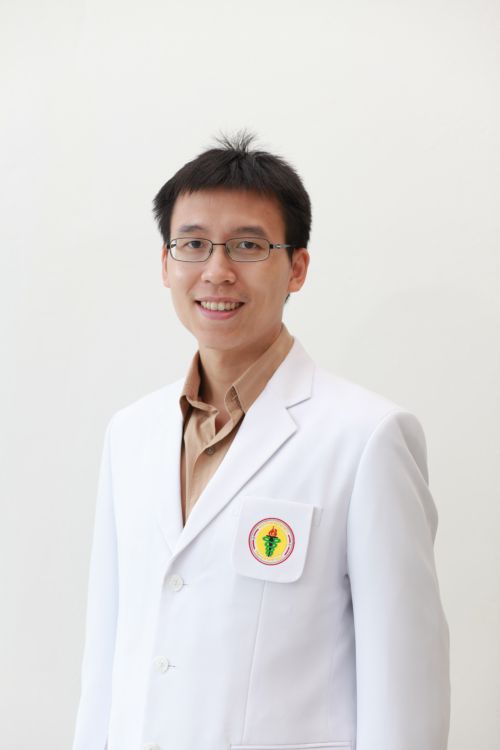 ผศ. นพ.ศุภโชค รัศมีมงคล