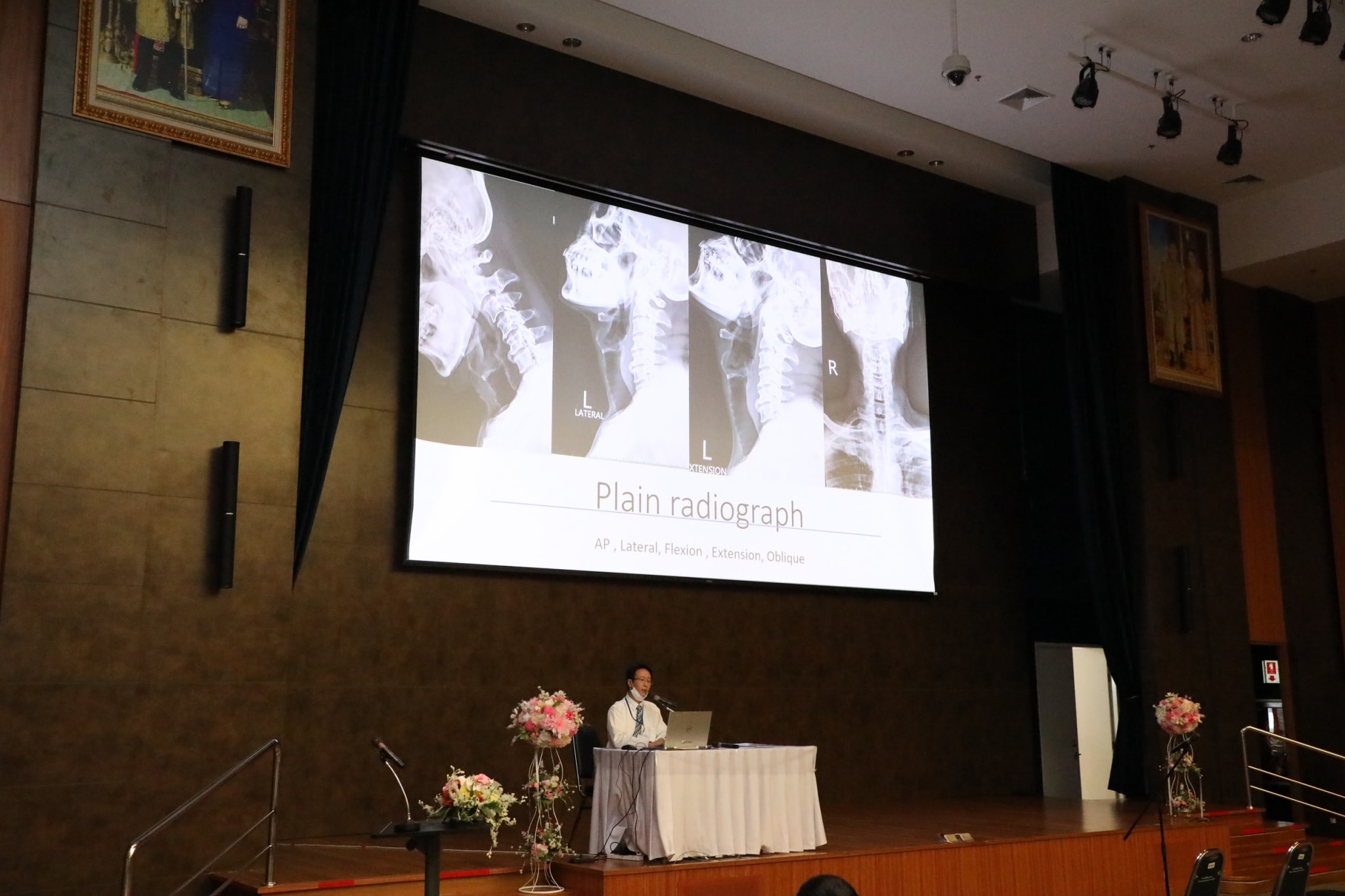 กิจกรรมบรรยายให้ความรู้แพทย์ประจำบ้าน (Basic Spine Course 2020)