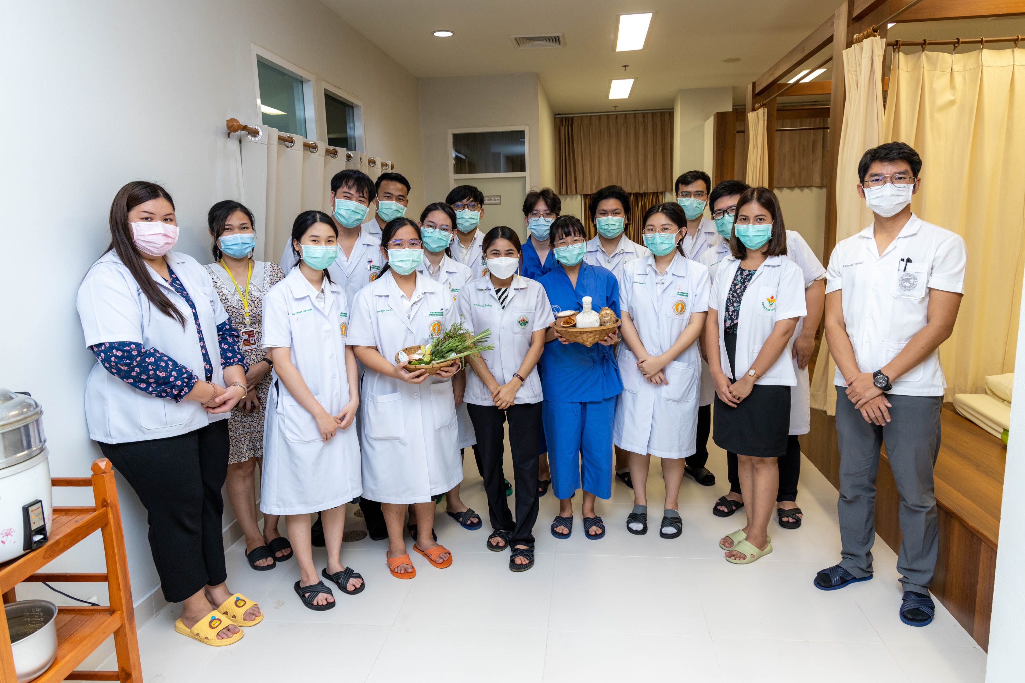 ศึกษาดูงานคลินิกแพทย์แผนไทยประยุกต์ อาศรมเสลา คณะสาธารณสุขศาสตร์