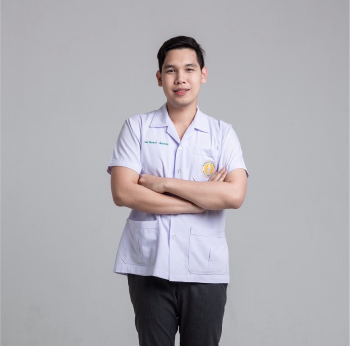 อ. นพ.วัชรพงศ์ เอี่ยมจำรัส